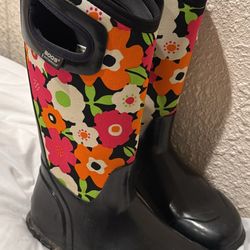 Bogs Boots For Women Size 9 Like New! 