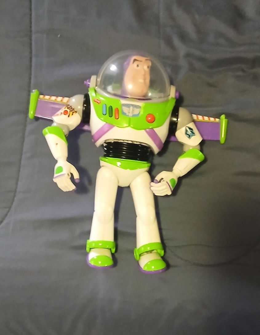 Disney Pixar Toy Story Buzzlight Year Talking Action Figure