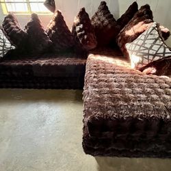 🔥 HOT DARK BROWN SECTIONAL – CHOCOLATE EDITION 🔥  $950 • $0 DOWN • Payments as low as $76 