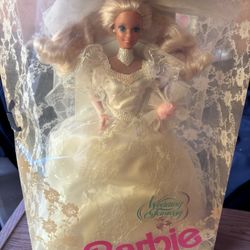 Wedding Fantasy Barbie Doll. ——1989