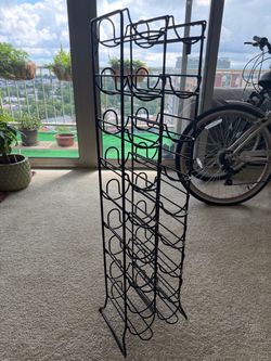 Metal wine rack