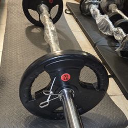 Straight  Bar 5ft.26lbs. Plus 2urethane 35lbs.olympic Plates, Spring Collars Commercial Grade, Tota=96lbs. BRAND NEW. 