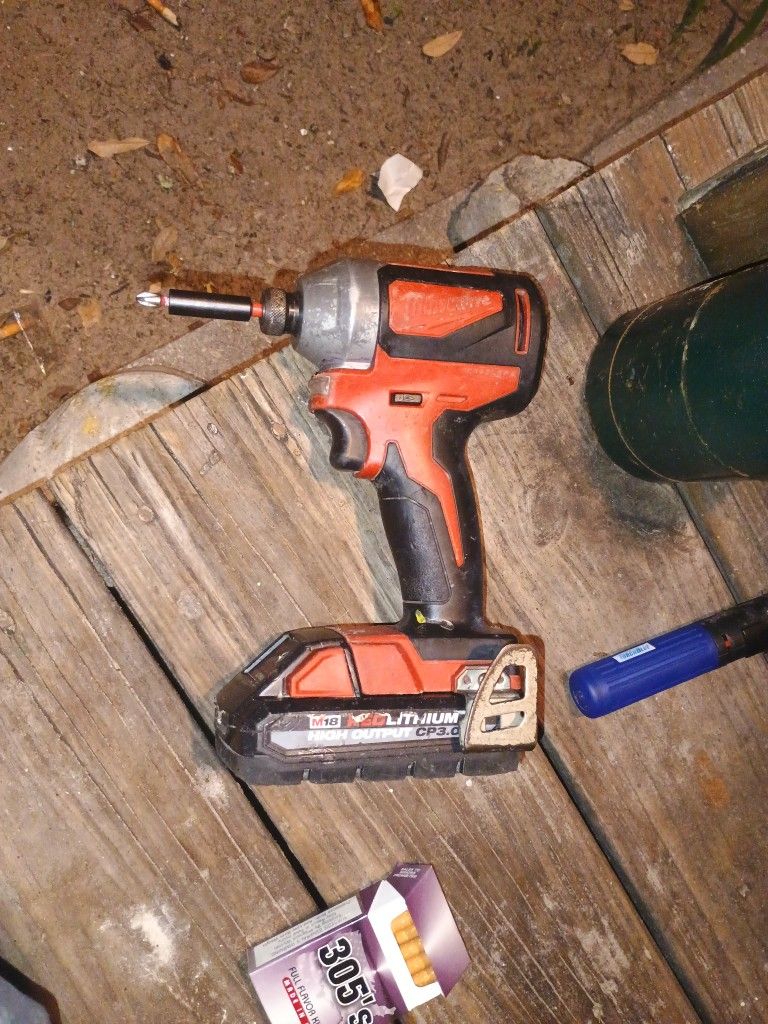Milwaukee 1/4 M18 Impact 
