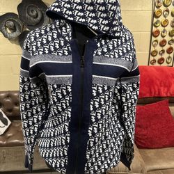 Size 10 women’s 8 men’s 