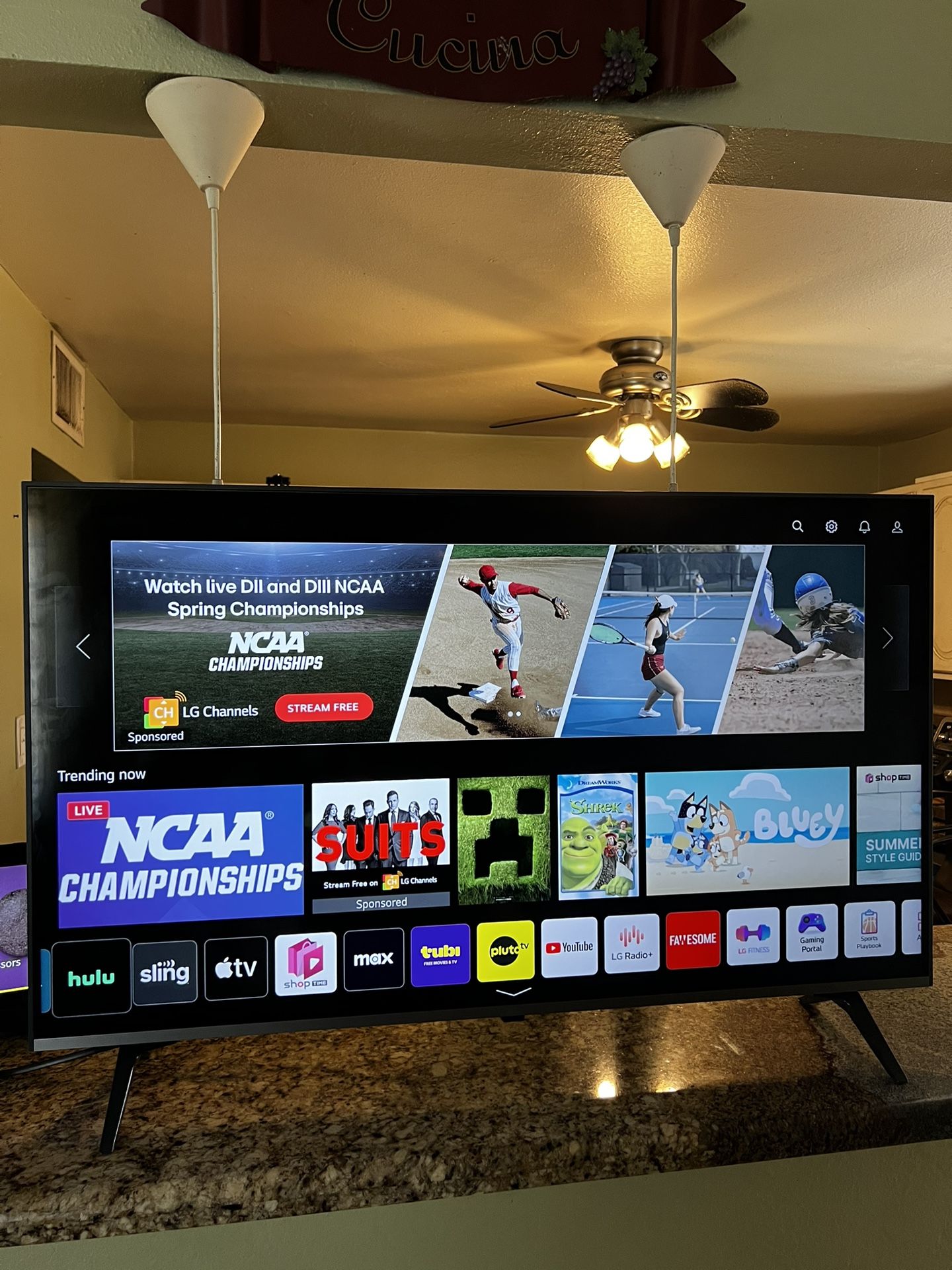 LG 43 Inch Class UQ7070 ZUD series LED 4K UHD Smart webOS Year 2024