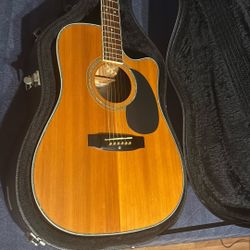 Takamine EG-334SC