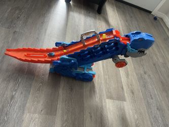 Monster car holder toy