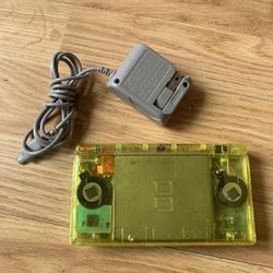 Nintendo DS Lite Handheld Console - Clear Yellow Works Great.