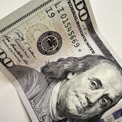 2009 Series a US $100 Dollar Bill Star Note LI 01545669*