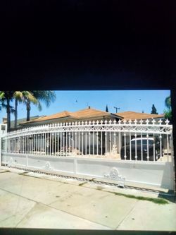 Slide gate