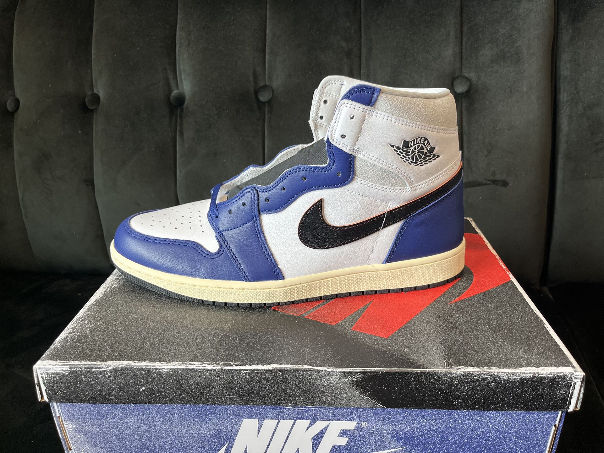 Jordan 1 Retro High Rare Air Sz 13