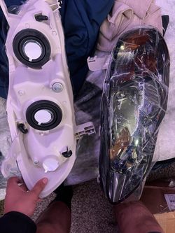 Pair of Automotive Headlight Assemblies