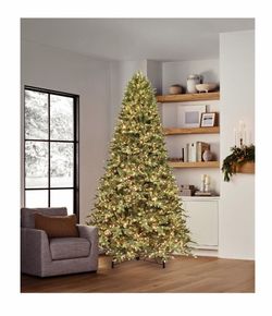 Members Mark 9FT Downswept Fraser Fir Pre-Lit Christmas Tree Brand New In Box