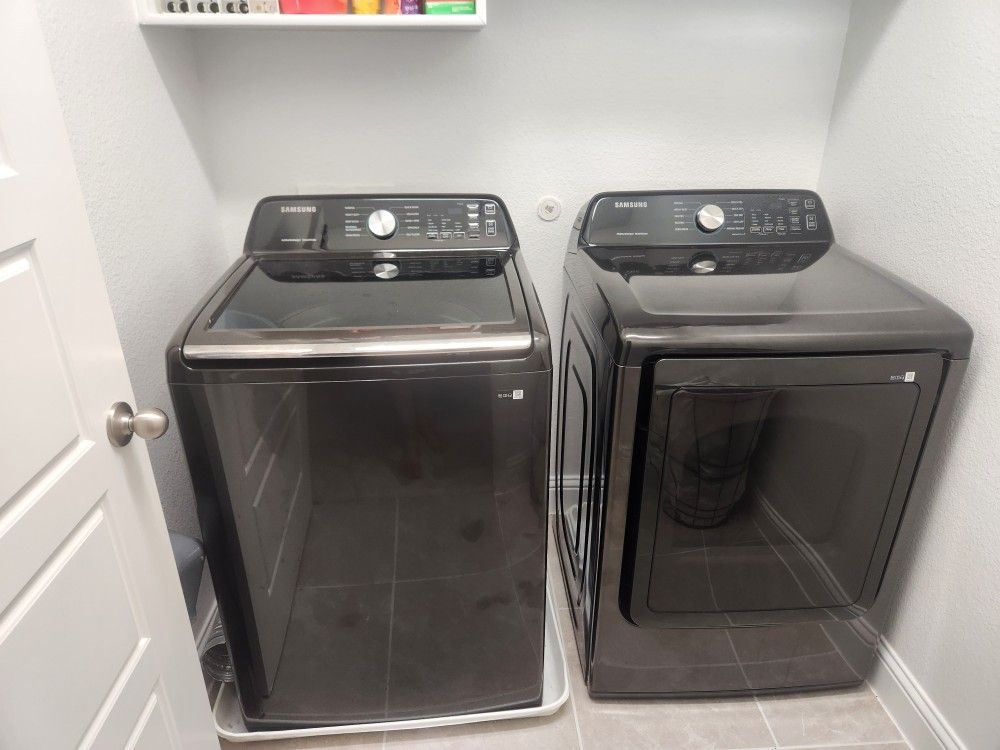 New- Samsung Washer and Dryer