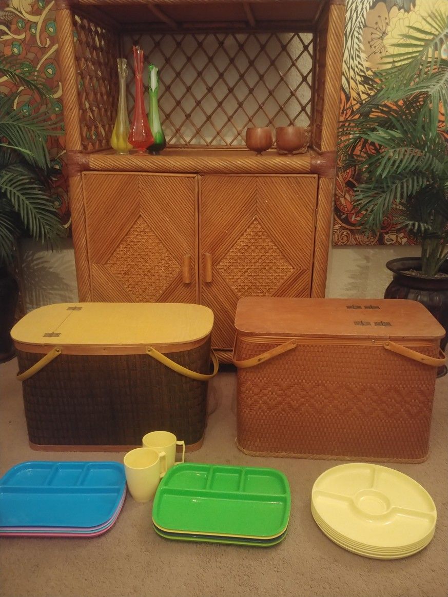 Vintage Picnic Baskets