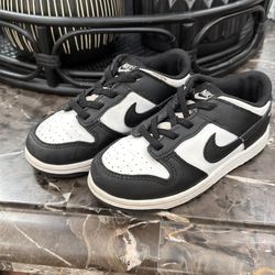 Kids Nikes size 10C