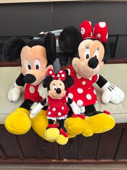 Vintage Disney Mickey & Minnie plush collectibles