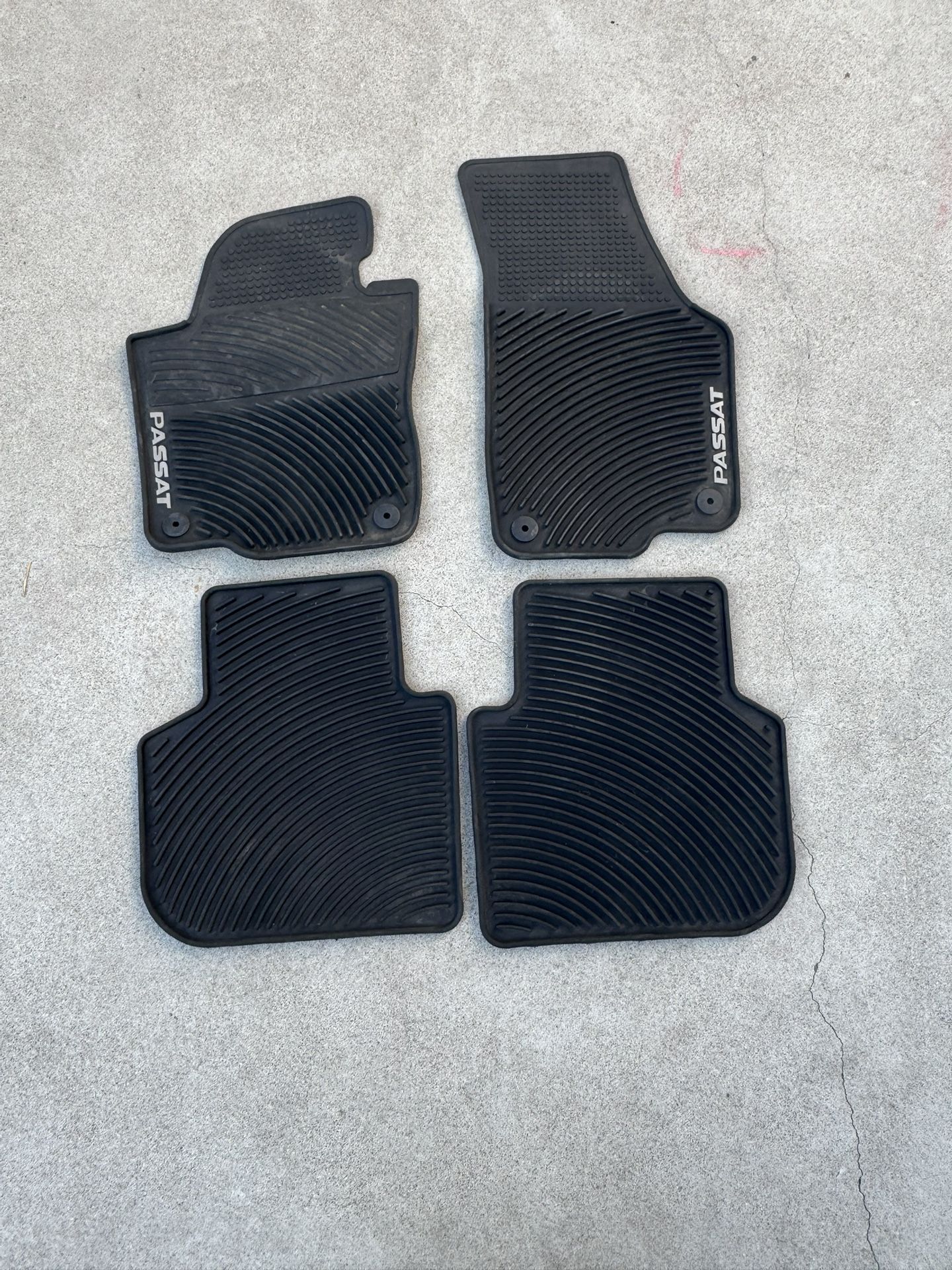 VW Passat Floor Mats