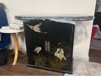 Vintage Black Lacquer Asian Cabinet – $80