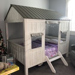House Bed With Window and  Roof (FULL)