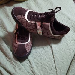 Guess Woman Shoes