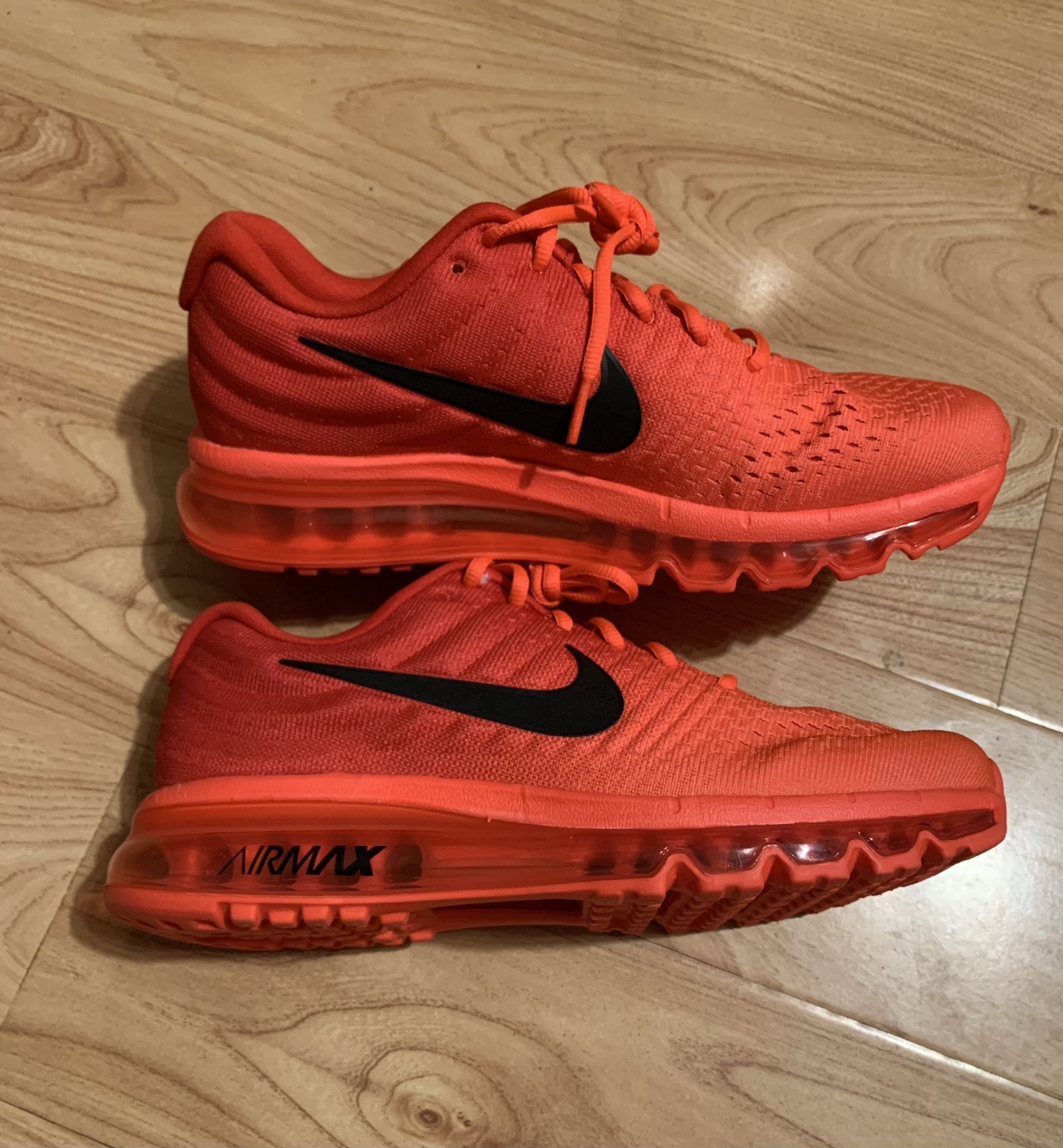 🔥🔥Nike Air-Max 2017 Crimson Size 8.5
