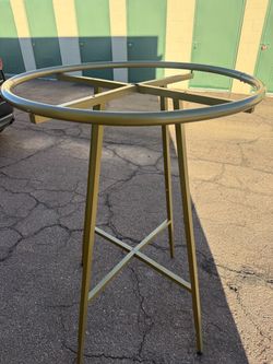 Gold round circle clothing rack
