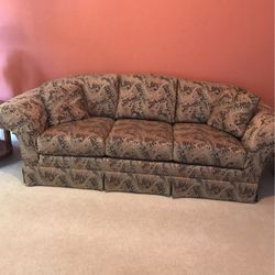 Thomasville Sofa - Excellent Condition 