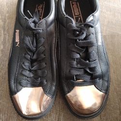 Women size 8.5 blk and copper 