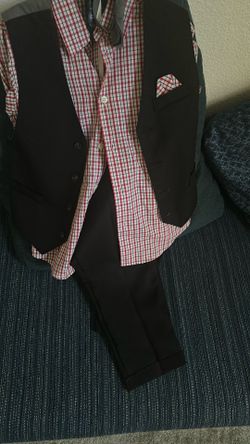4-piece boys' formal vest suit set For $8 for age 4-6