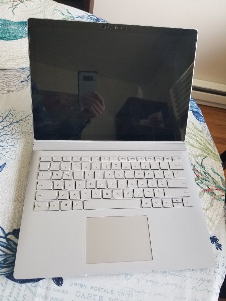 13" Microsoft Surface Book 3, Nvidia GTX, i7, 32GB, 1TB SSD