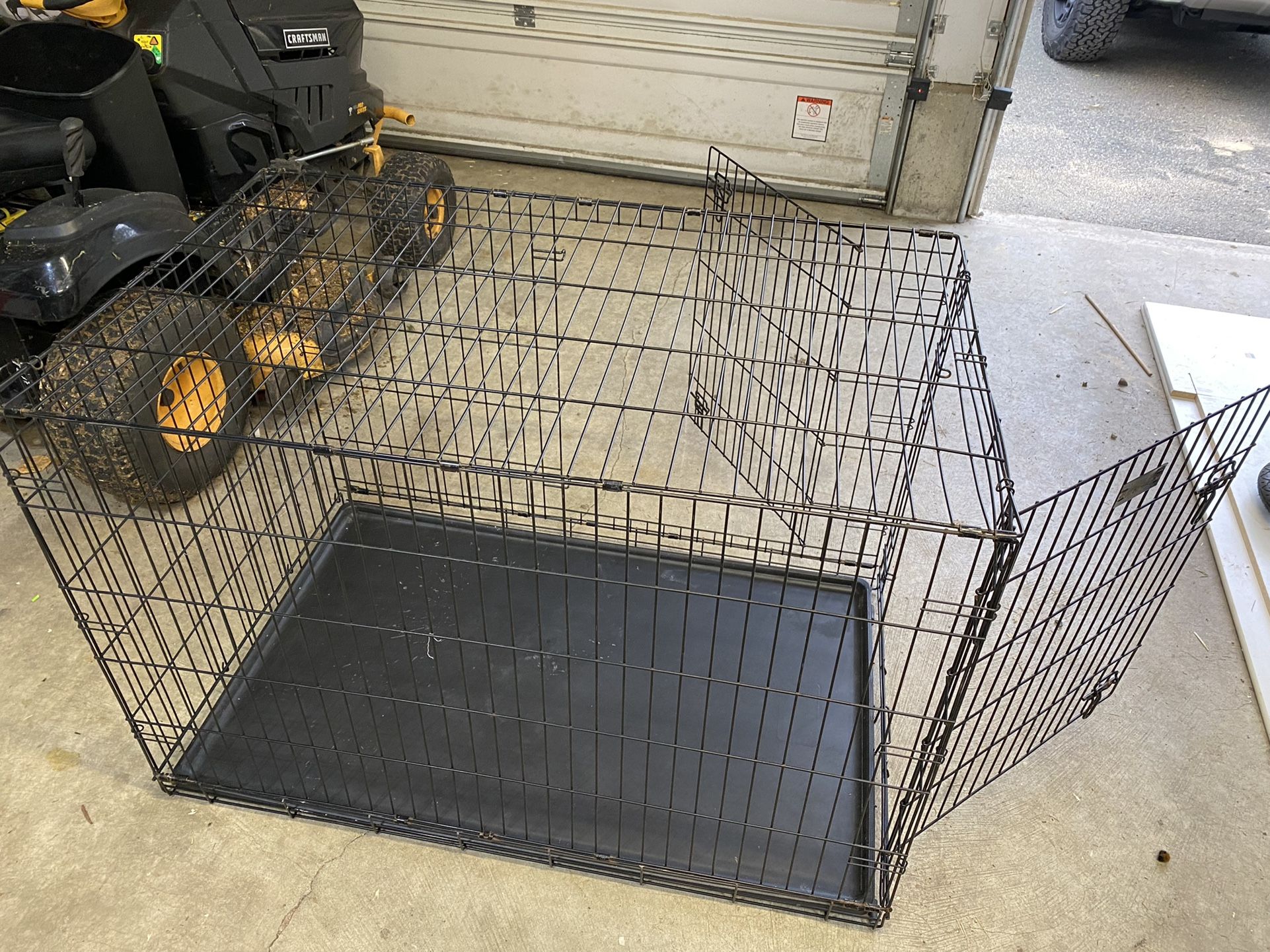 Metal dog or pet crate (large)