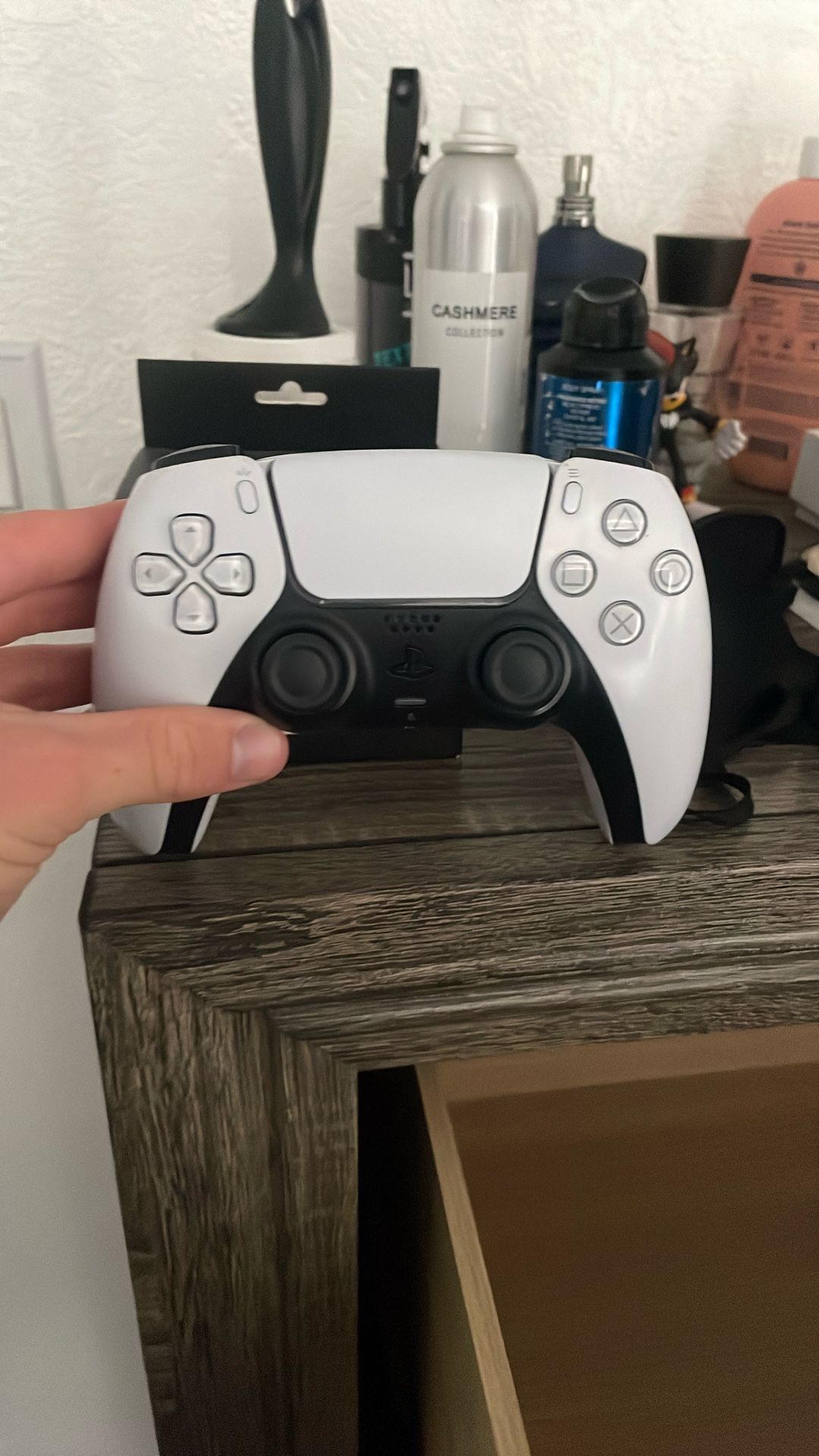 PLAYSTATION 5 CONTROLLER 30$
