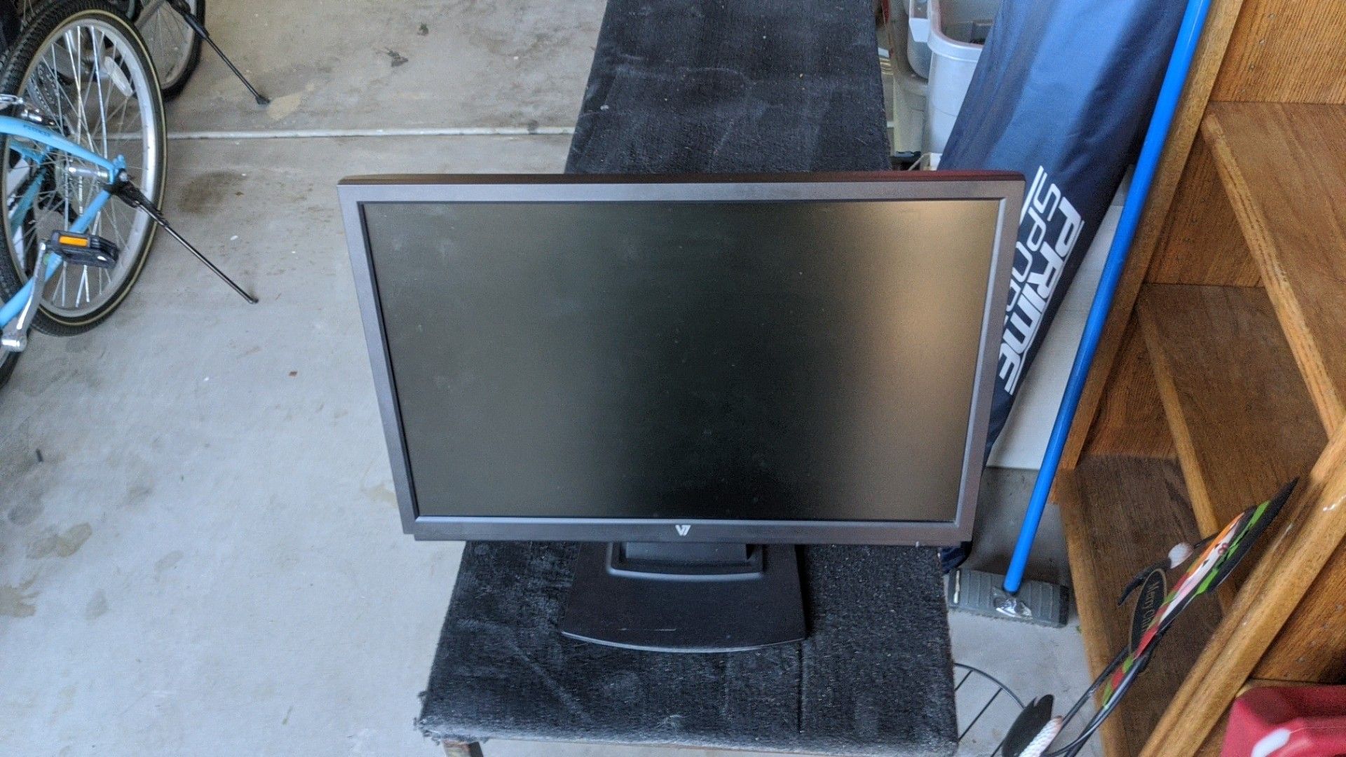 22 inch computer monitor.