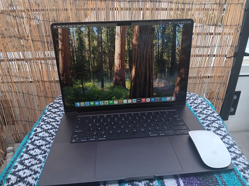 Apple - MacBook Pro 16-inch M3 Pro A2991