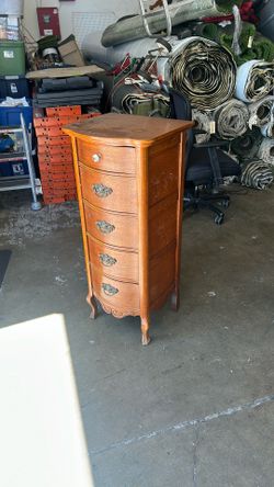 Five Drawer Lexington Dresser