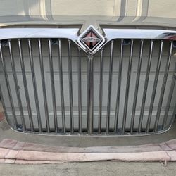 International 8600 Grill