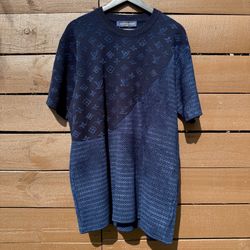 Lv shirt