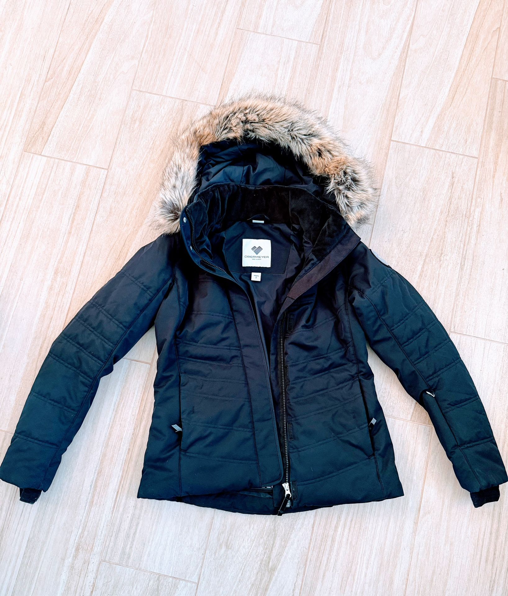 Obermeyer Tuscany II Black Snow Jacket Size 2