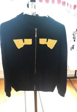 Navy and yellow sweater (large)