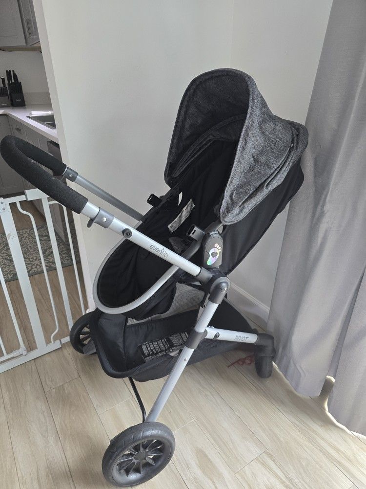 Evenflo Pivot Stroller