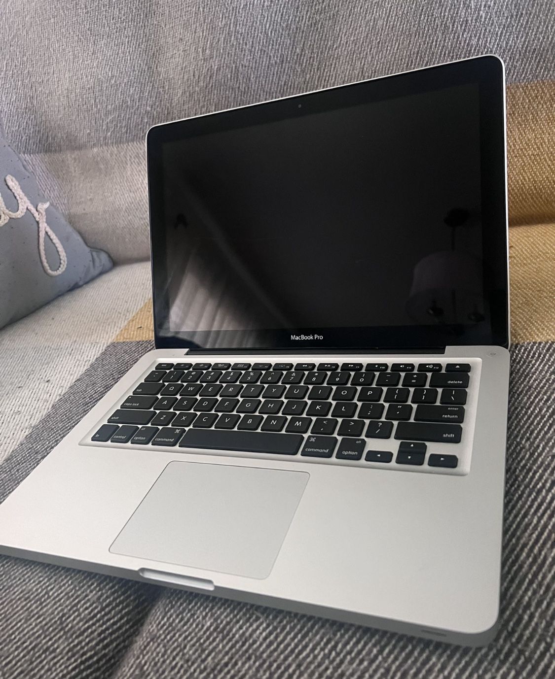 Apple Mac Book Pro