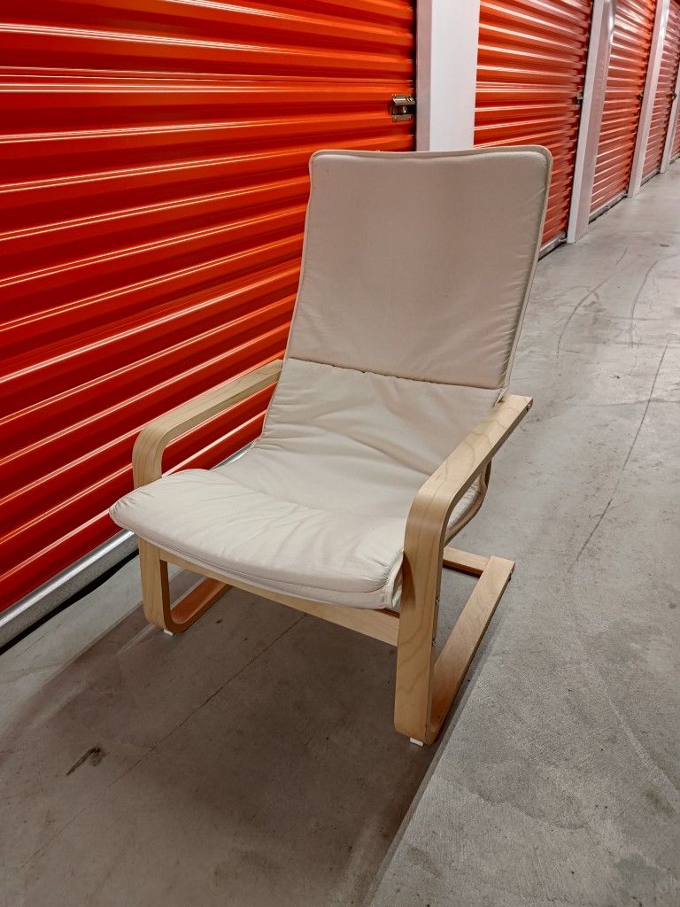 Ikea PELLO armchair
