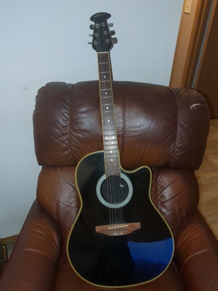 Applause Acoustic Guitar Like New Electric Plug