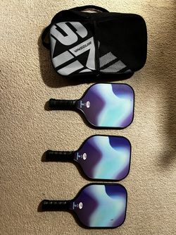 3 Pickle Ball paddles & Carrying Case