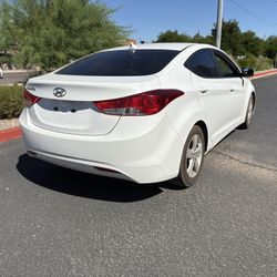 2012 Hyundai Elantra