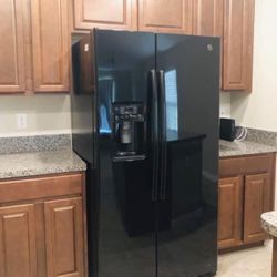 Black Side By Side Fridge 