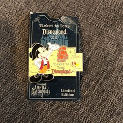 Disneyland Ticket To Tour Pin Sailing Ship Columbia