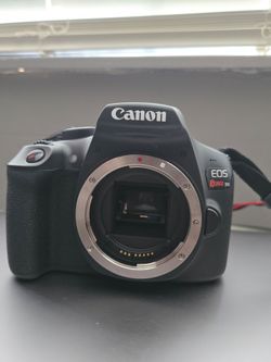 Canon EOS Rebel T6 DSLR