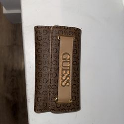 GUESS wallet
